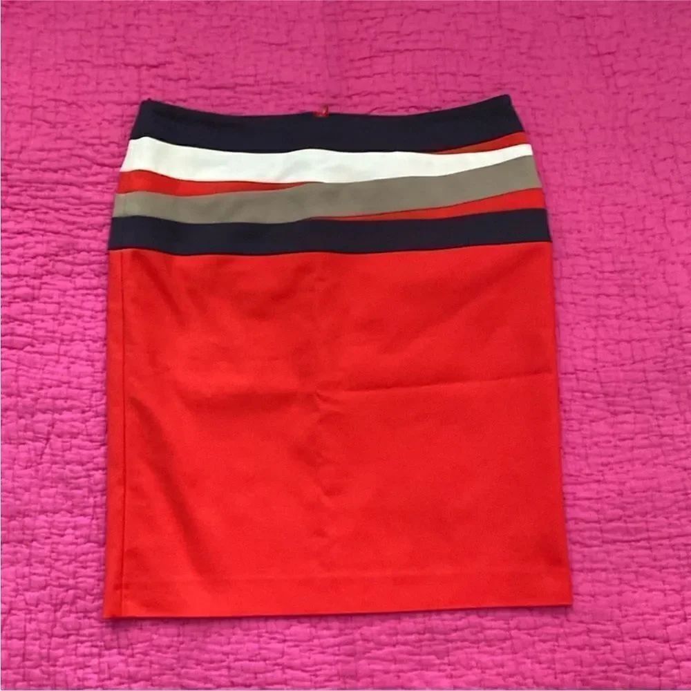 Hugo Boss Stylish Red and Gray Women's Skirt, US8